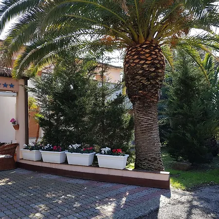 Cristina Hotel