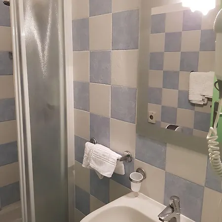 Hotel Cristina 3*